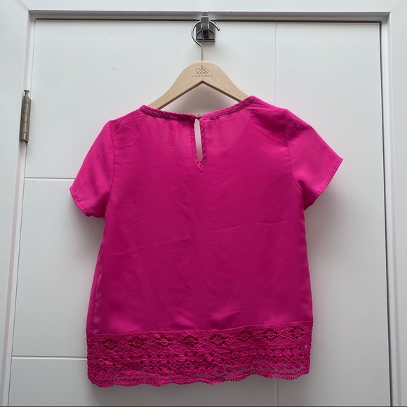 Flowy lace Blouse - Picture 2 of 2